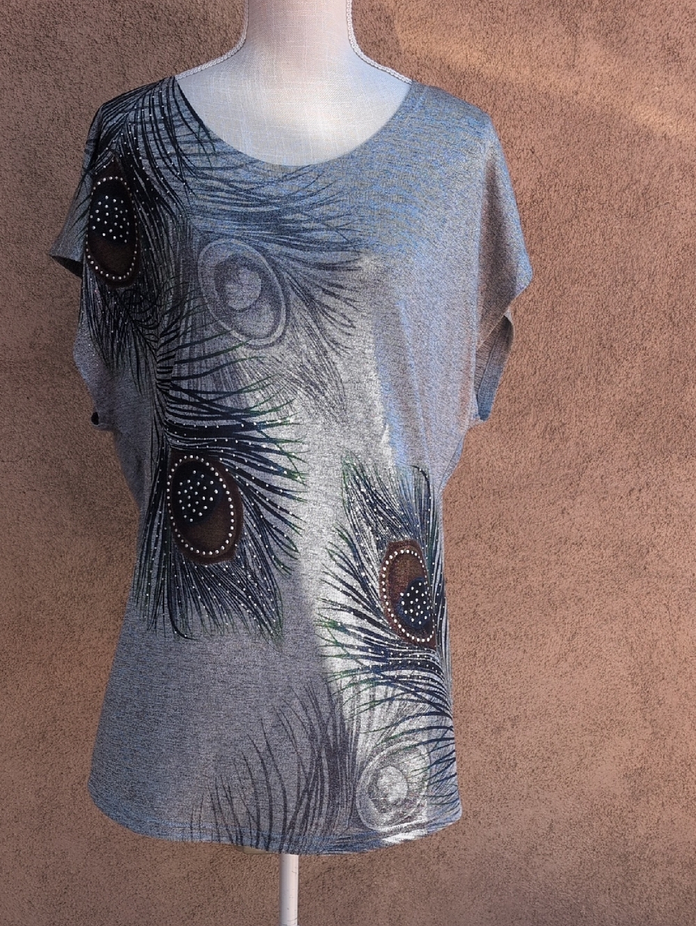 Trendmates Peacock Feathers Rhinestones Scoopneck Flowy Largenlook Popart Blouse